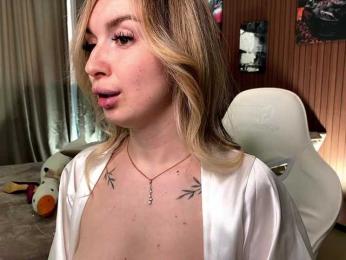matreshka_ webcam model stream image
