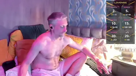 your-new-hoT-uncle webcam model stream image