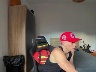 Duncan Collins webcam model stream image