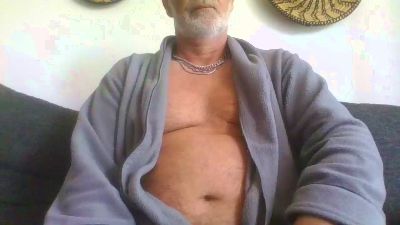 Marc33000 webcam model stream image