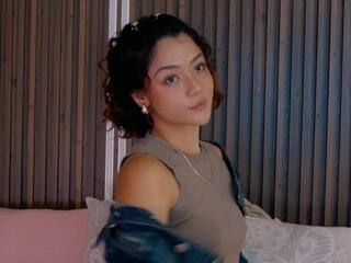 Lucia Saanvi webcam flirt4free model stream image