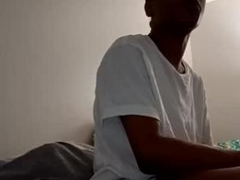 minniehunney webcam model stream image