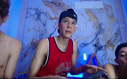 Desire_Boys1 webcam model stream image