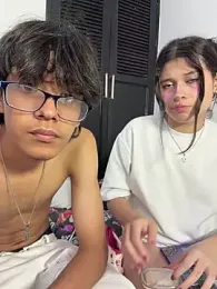 Haru_Ozk webcam model stream image