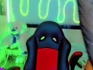 chloe-hot-xxx webcam model stream image