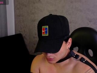 Ahiezer webcam model stream image