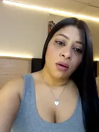 Lashmy111 webcam model stream image