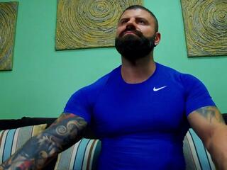 Xtream Leonard webcam model stream image