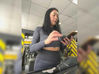 Karolina_Milf webcam model stream image