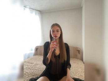 Kiki-77 webcam model stream image