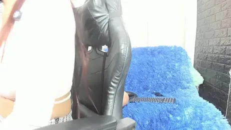 NoahAndBunny webcam model stream image