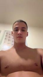 LeoDelvey_ webcam model stream image