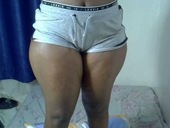 Sexyevonne webcam model stream image