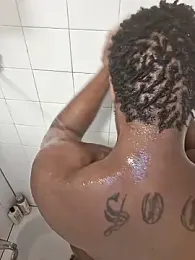 KeYBuMp323 webcam model stream image