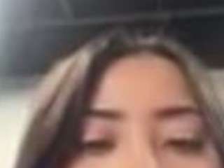 orenishii webcam model stream image