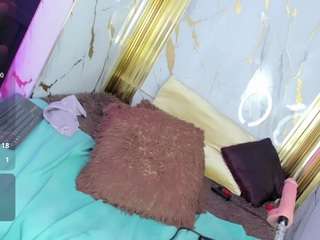 dianamilf webcam model stream image