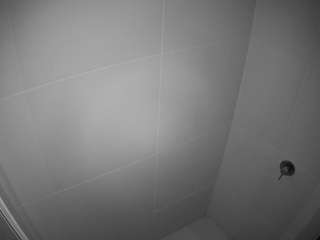 voyeurcam-casa-salsa-bathroom-8 webcam model stream image