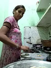 Sexy-Kavya2 webcam stripchat model stream image