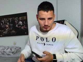 Milan Thomson webcam flirt4free model stream image