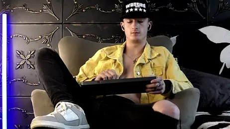 SirReed webcam model stream image