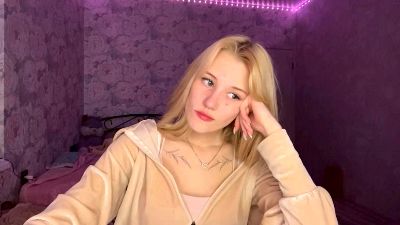 HyonPuzio webcam model stream image