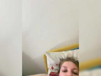 lolave webcam model stream image