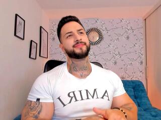 Max Dic webcam model stream image