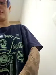 Sateh_and_Hikary webcam model stream image