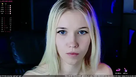 ShhhO_O webcam stripchat model stream image