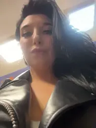 Tisha_Busty webcam model stream image