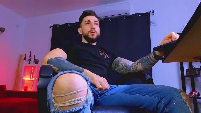 MightyAaronX webcam model stream image