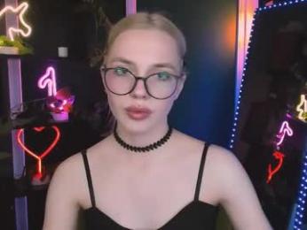 sendi_cais webcam model stream image