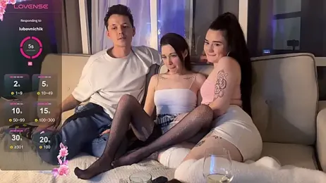 Three_Some_Dream webcam stripchat model stream image