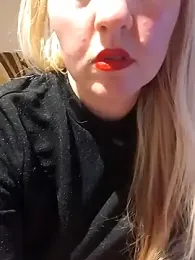 Mllesha74000 webcam model stream image