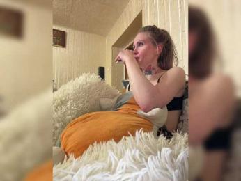 Letti28 webcam model stream image