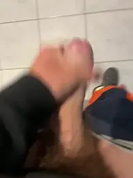 enormebitedu31 webcam model stream image