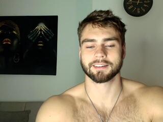 Roan Birkin webcam flirt4free model stream image