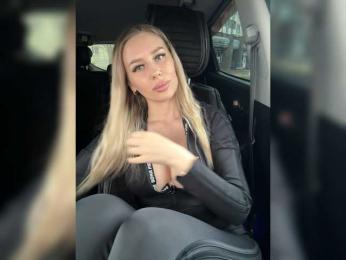 Lovensesgirl webcam model stream image