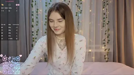 CarolinePepper webcam model stream image