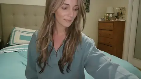 Heyitsmee33 webcam model stream image