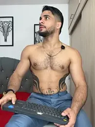 Maximiliano_ford webcam model stream image