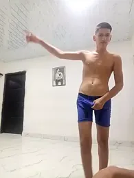 3hornys-straights webcam model stream image