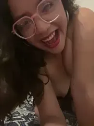 Vivi_Kvsh webcam model stream image