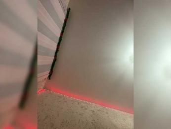 LittleDelora webcam bongacams model stream image