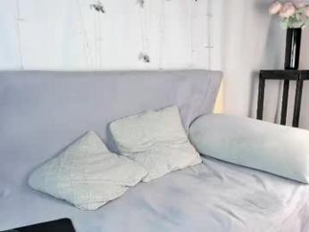 twelveeek webcam model stream image