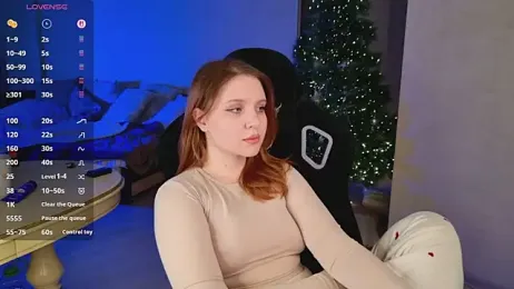 YouHoldMe webcam stripchat model stream image