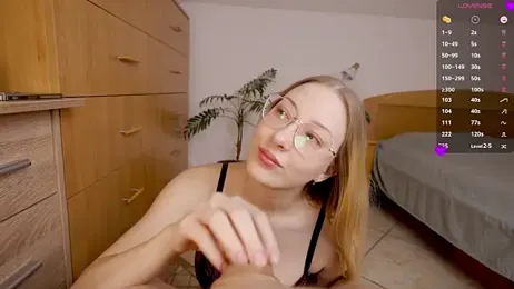 foxeslovefoxes webcam stripchat model stream image