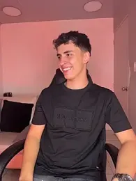 AdrianRinaldi webcam model stream image