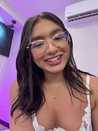 jenn_fit webcam model stream image