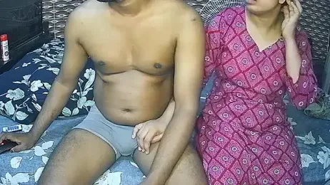 Younger_Couples webcam model stream image